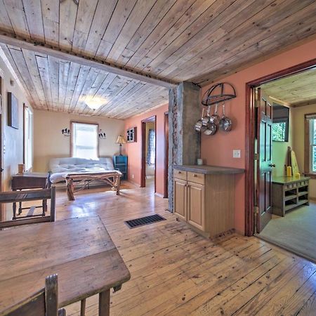 Pet-Friendly Cottage With Fire Pit - 3 Mi To Siu! Carbondale Ngoại thất bức ảnh